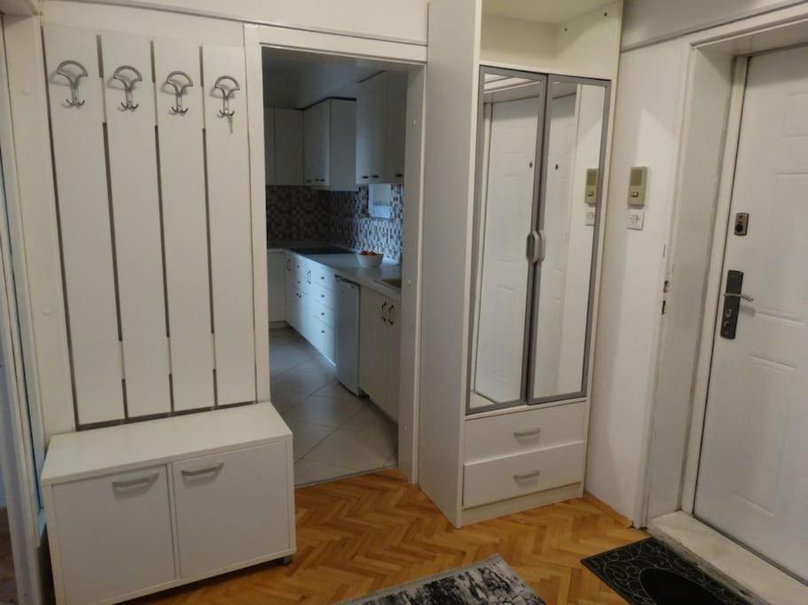 Miro'S Place Скопье Экстерьер фото